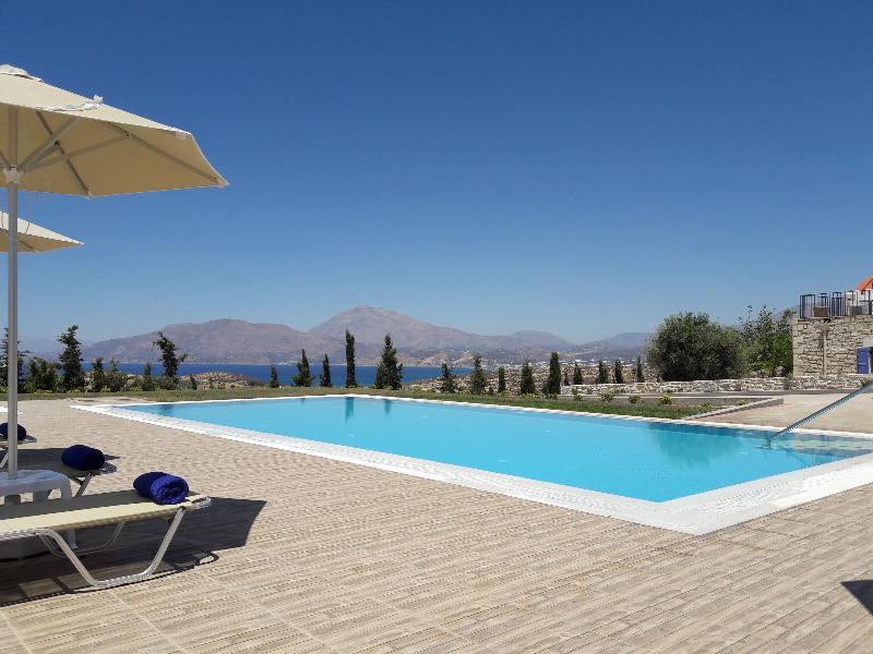 Orelia Cretan Villas & Deluxe Apartments Камиларион Екстериор снимка