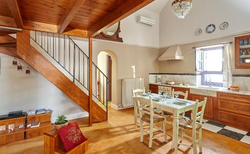 Orelia Cretan Villas & Deluxe Apartments Камиларион Екстериор снимка